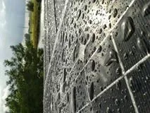 panneau solaire flexible étanche sous la pluie